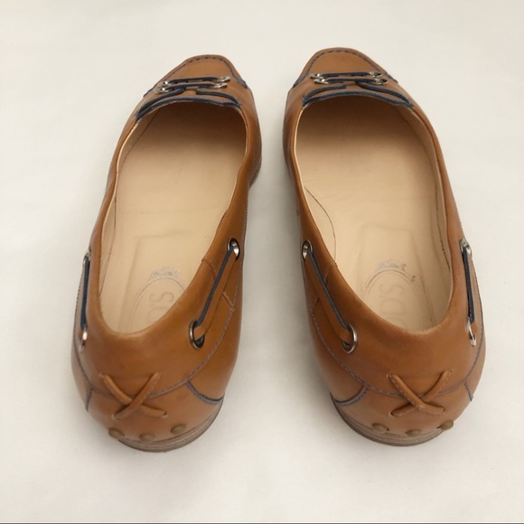 Tod’s Leather Ballerina Loafer Slip On Flats - Picture 4 of 11